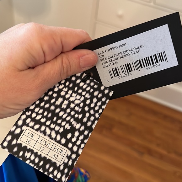 NWT saloni dress size 12 US - Picture 5 of 5